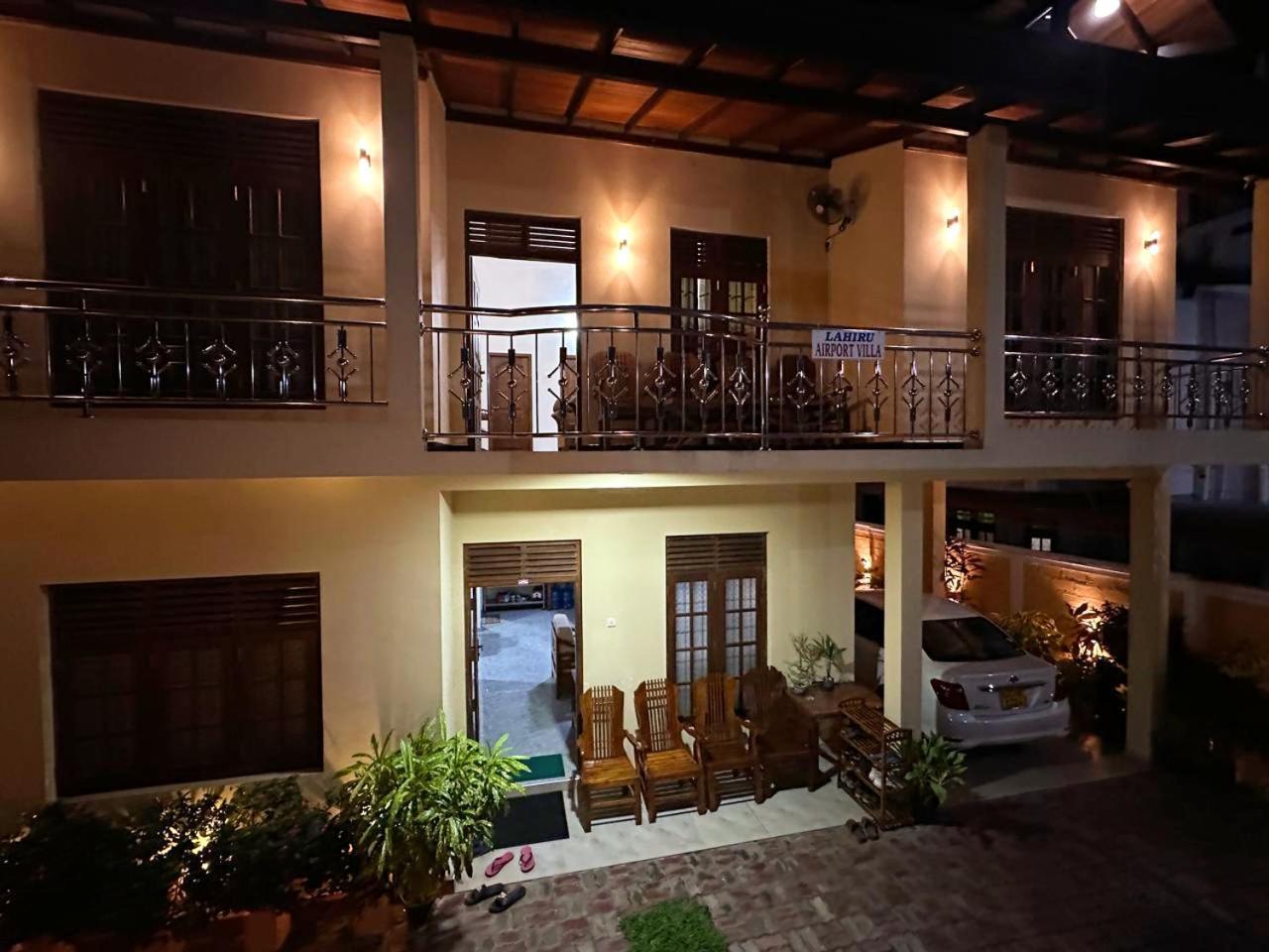 Lahiru Airport Villa Andiambalama Exterior photo
